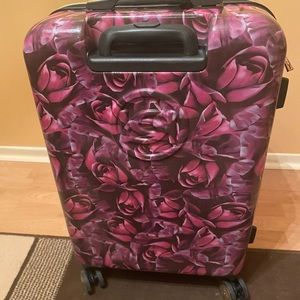 BEBE Women's Luxury Marie 24" Hardside Spinner Luggage, Rose print